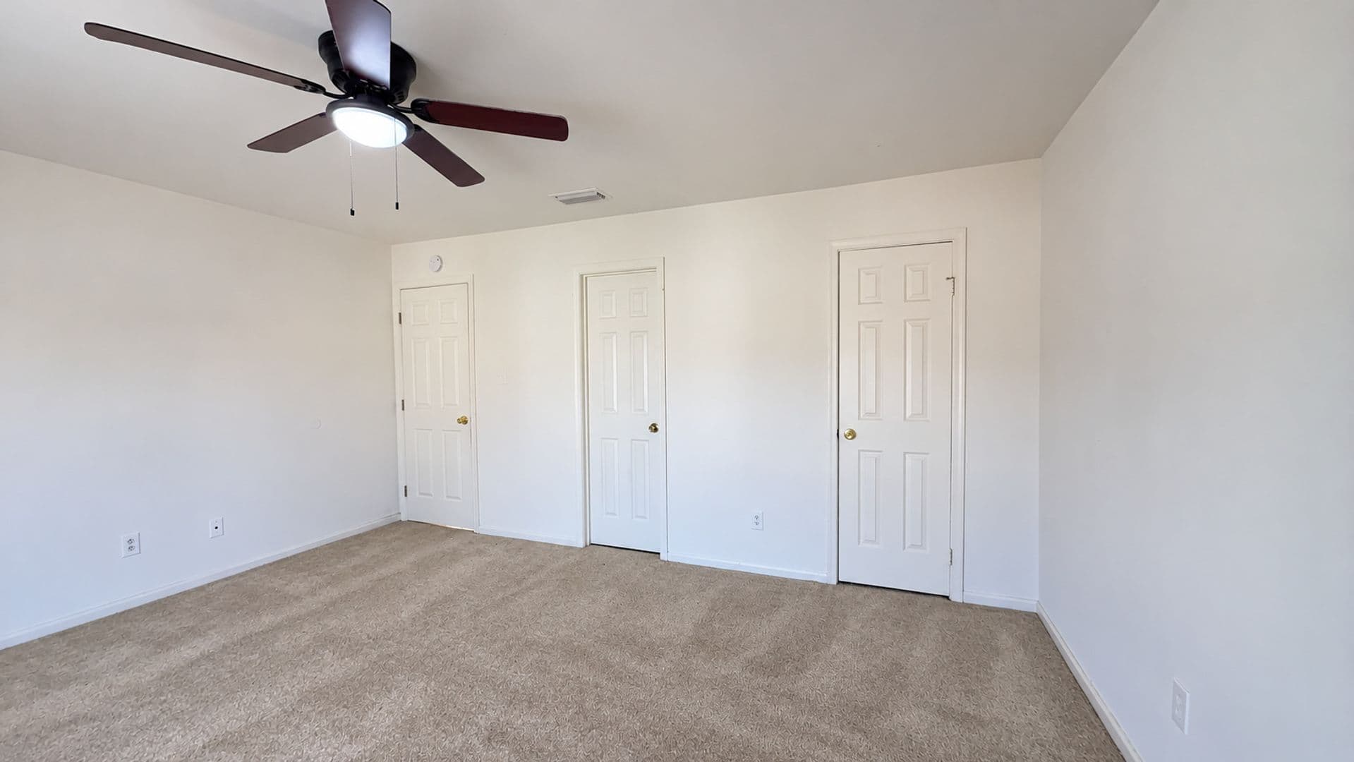 Virginia Beach Townhome: 5522 Baccalaureate Dr