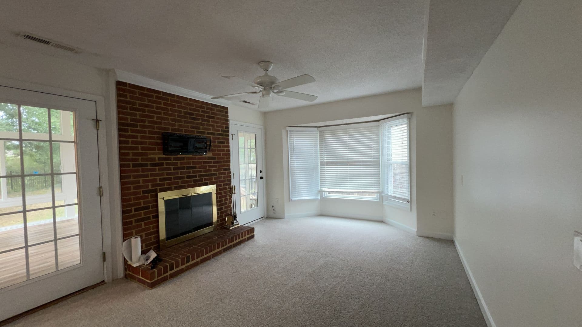 Virginia Beach House: 5245 Chipping Ln