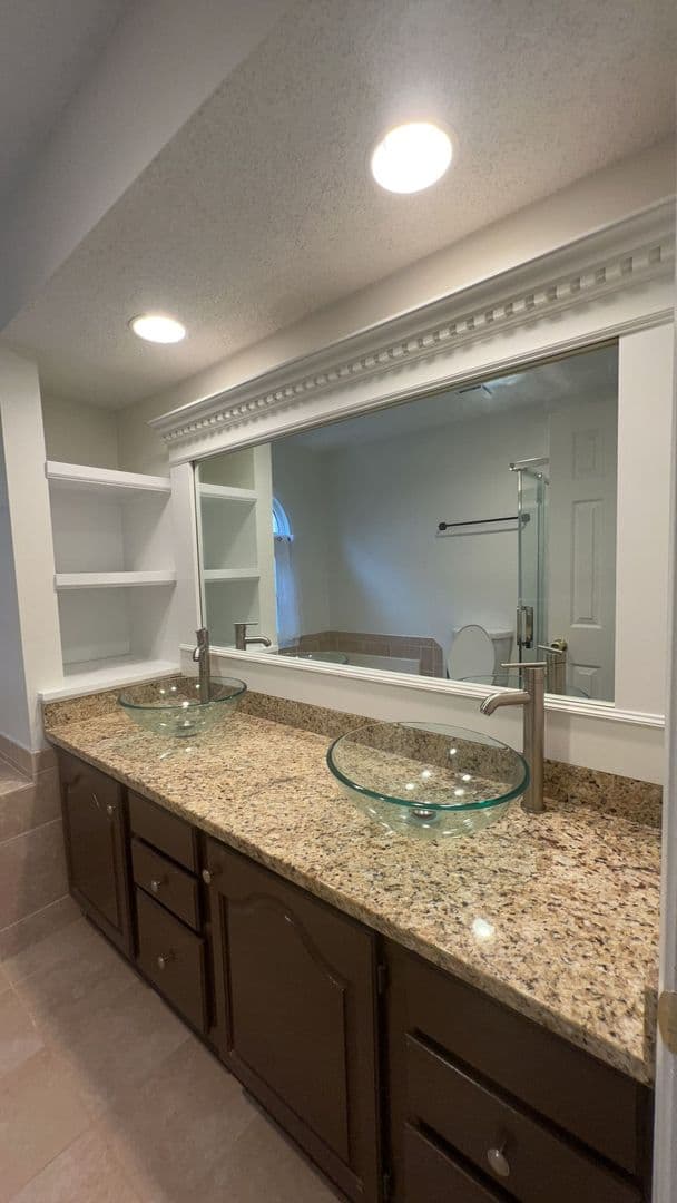 Virginia Beach House: 5245 Chipping Ln