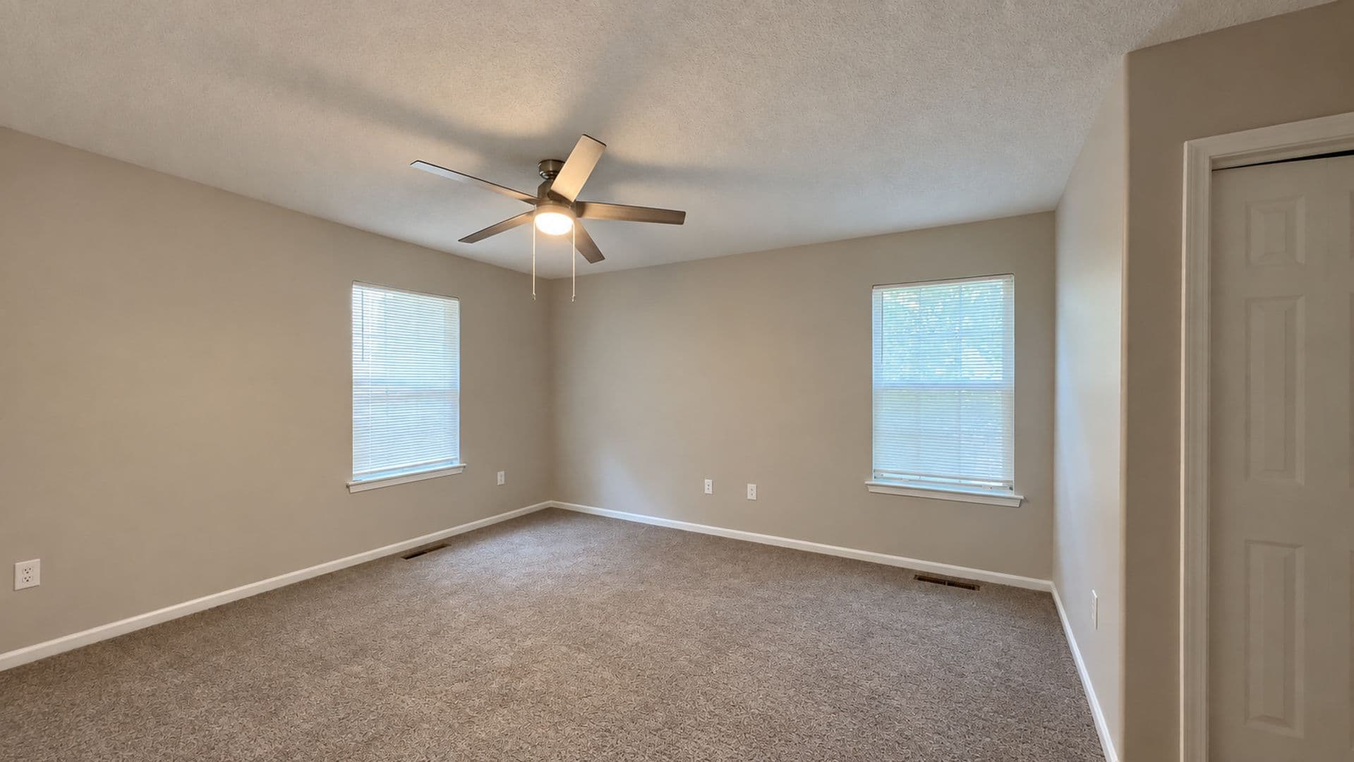 Virginia Beach Townhome: 5505 Fountain Ct