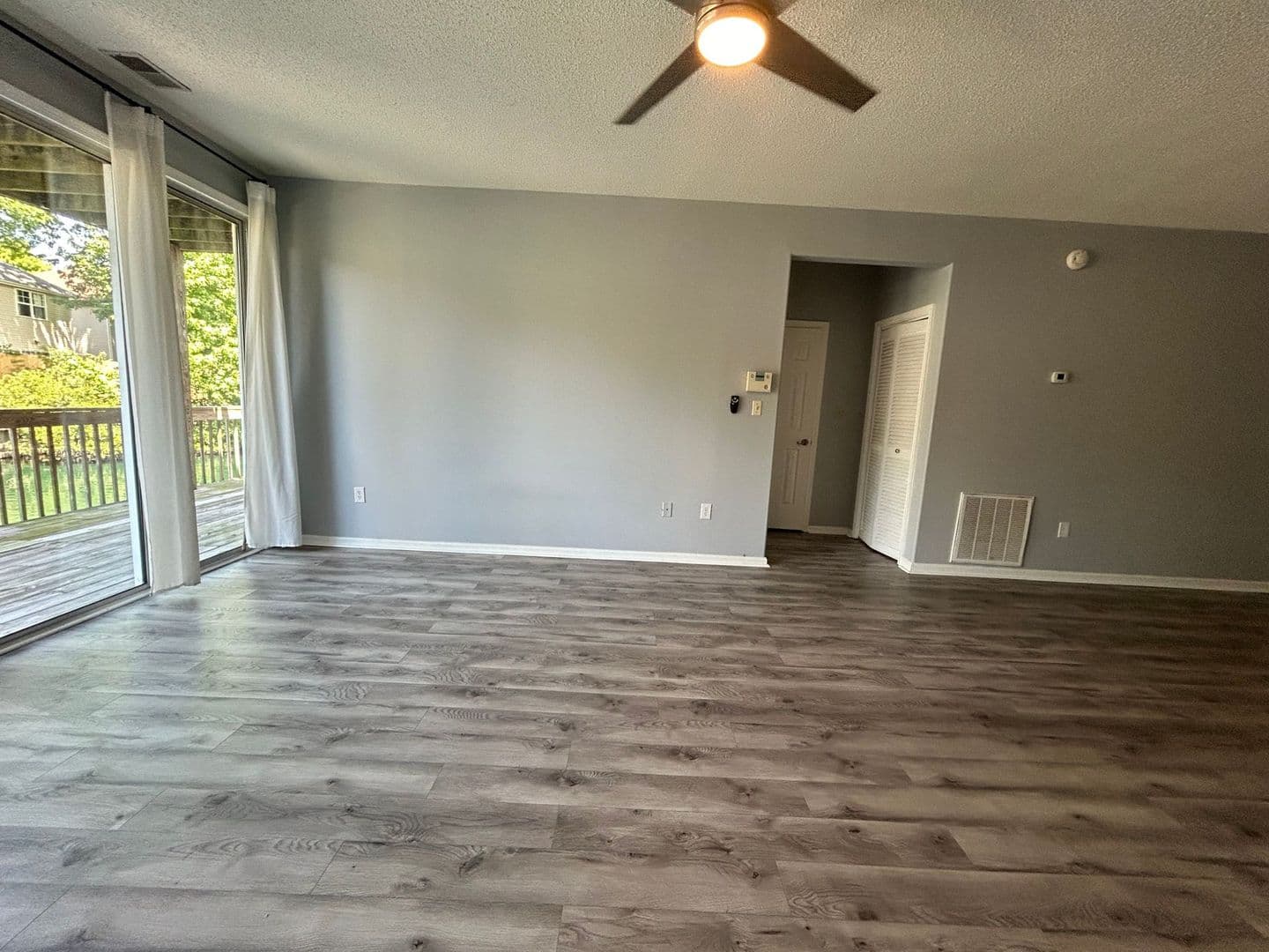 Virginia Beach Condo: 897 Gas Light Ln