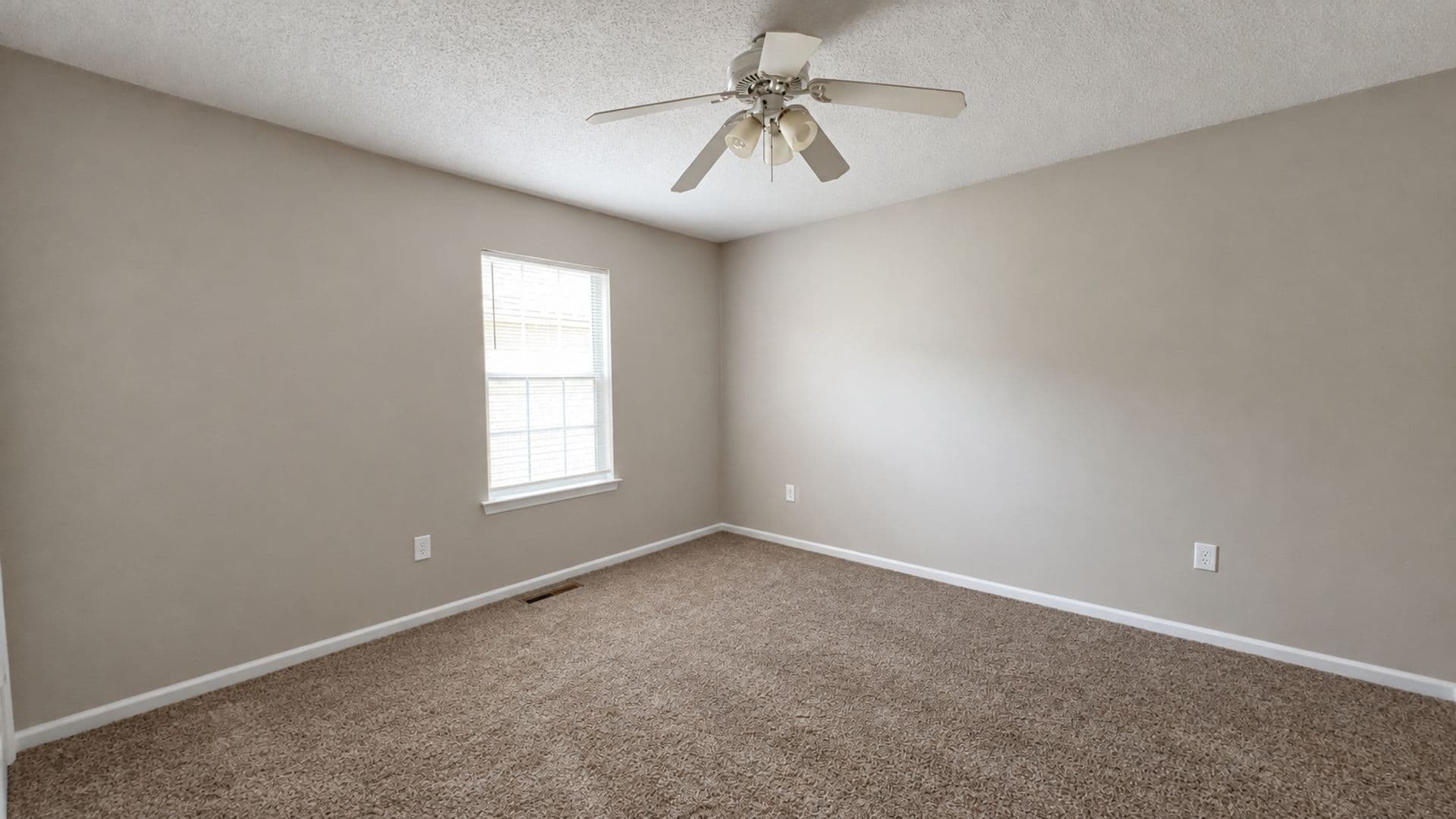 Virginia Beach Townhome: 5505 Fountain Ct