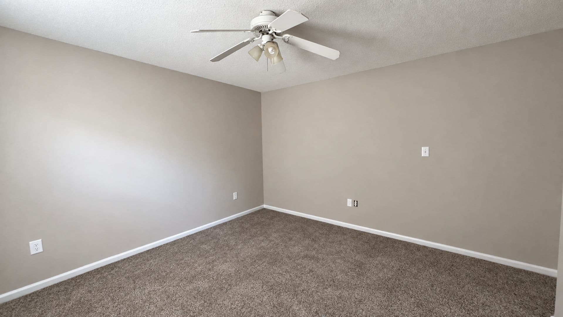 Virginia Beach Townhome: 5505 Fountain Ct
