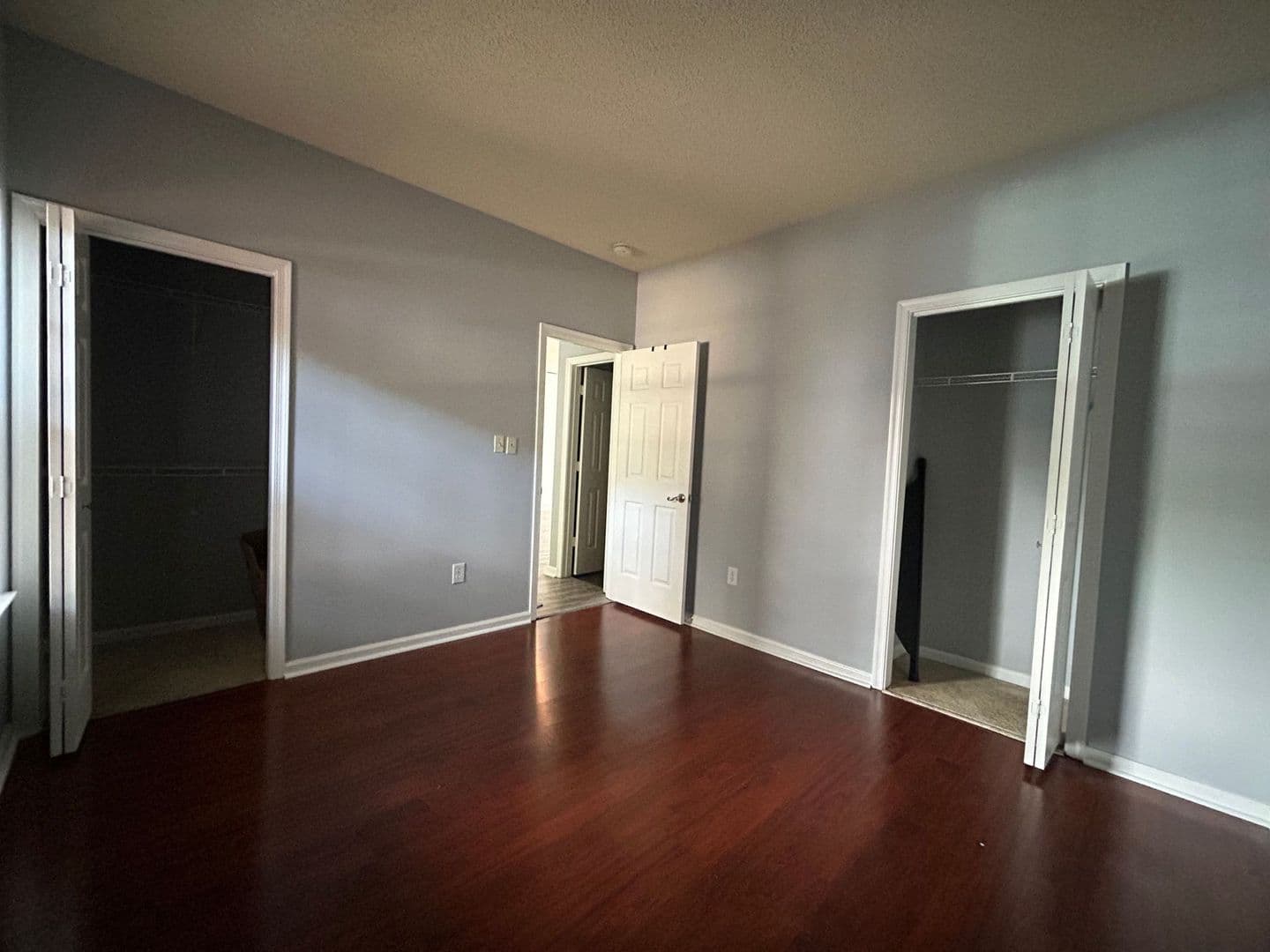 Virginia Beach Condo: 897 Gas Light Ln