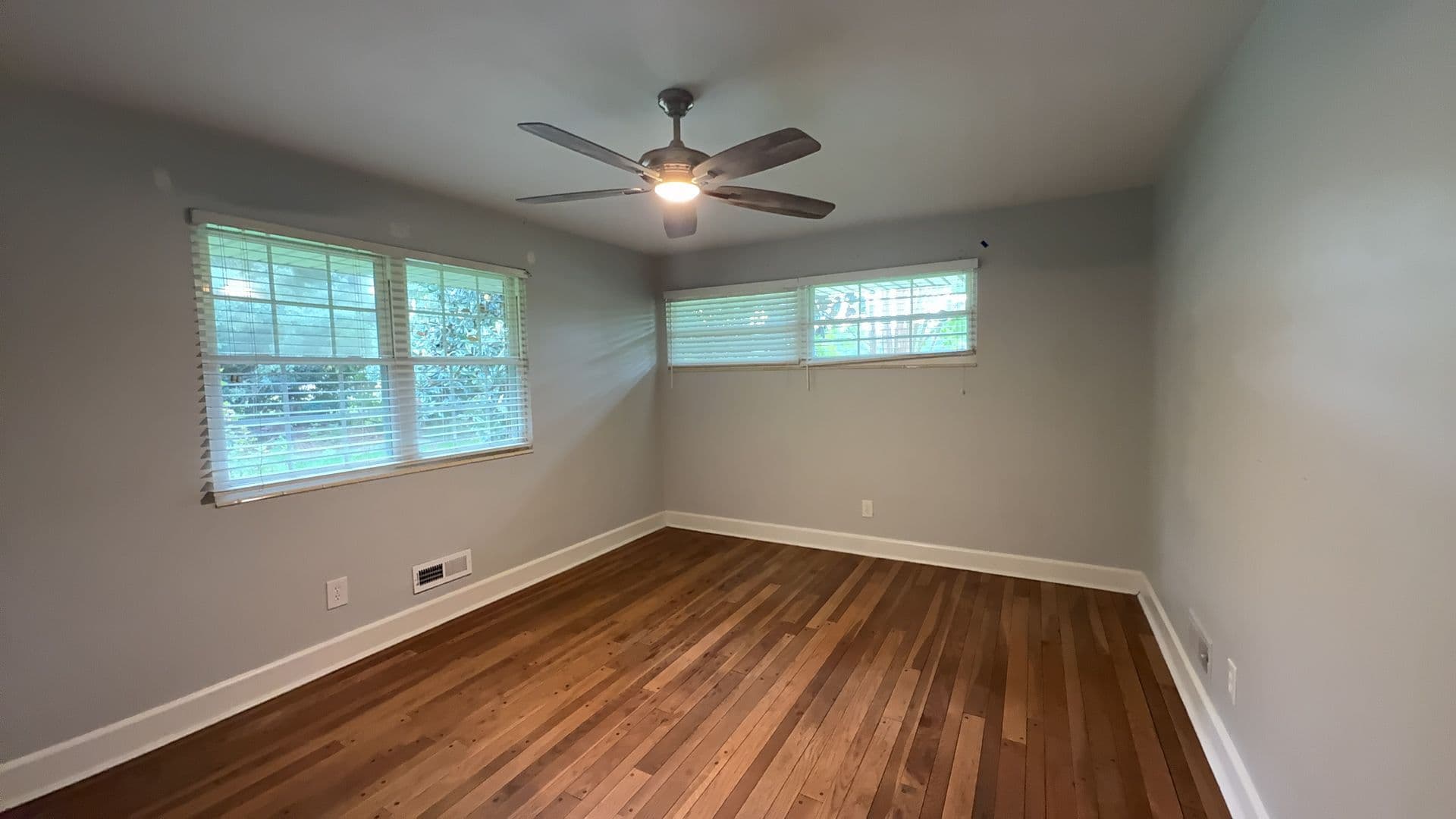 Portsmouth House: 3301 Brookside Ln