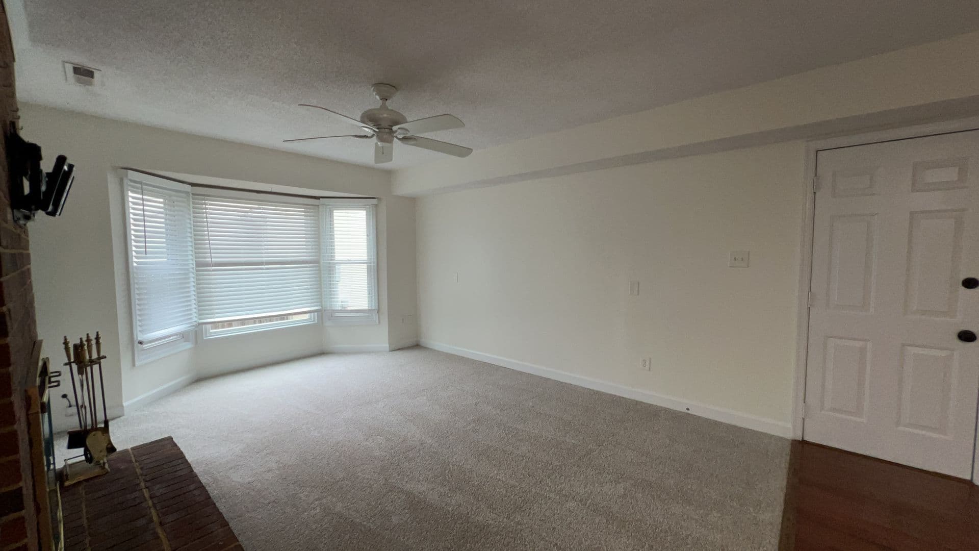 Virginia Beach House: 5245 Chipping Ln