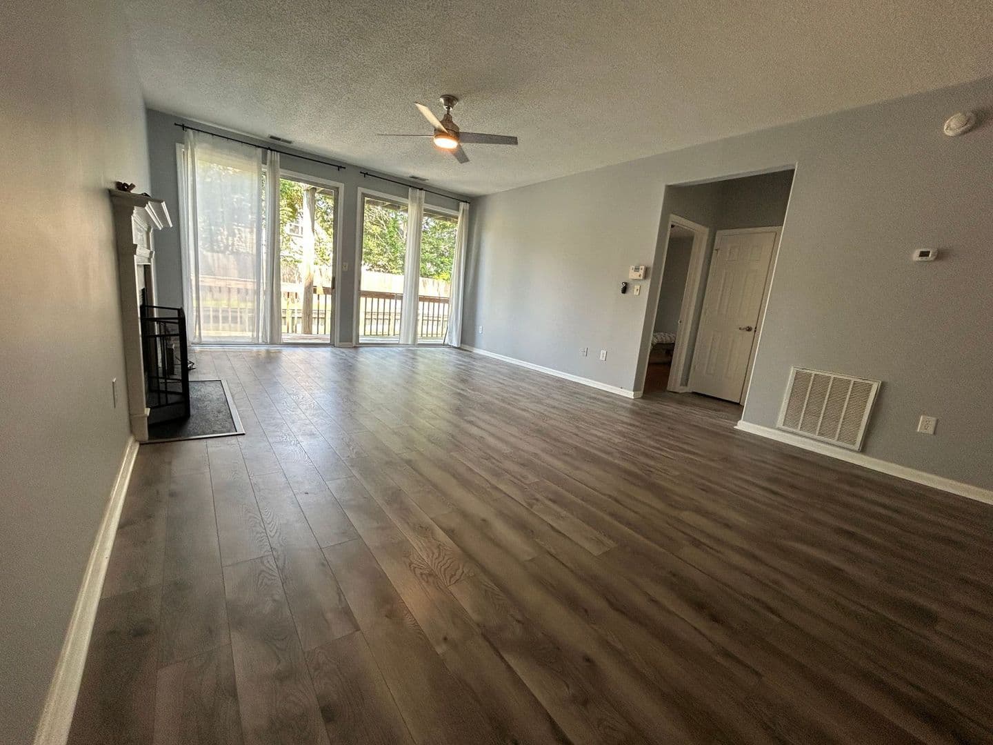 Virginia Beach Condo: 897 Gas Light Ln