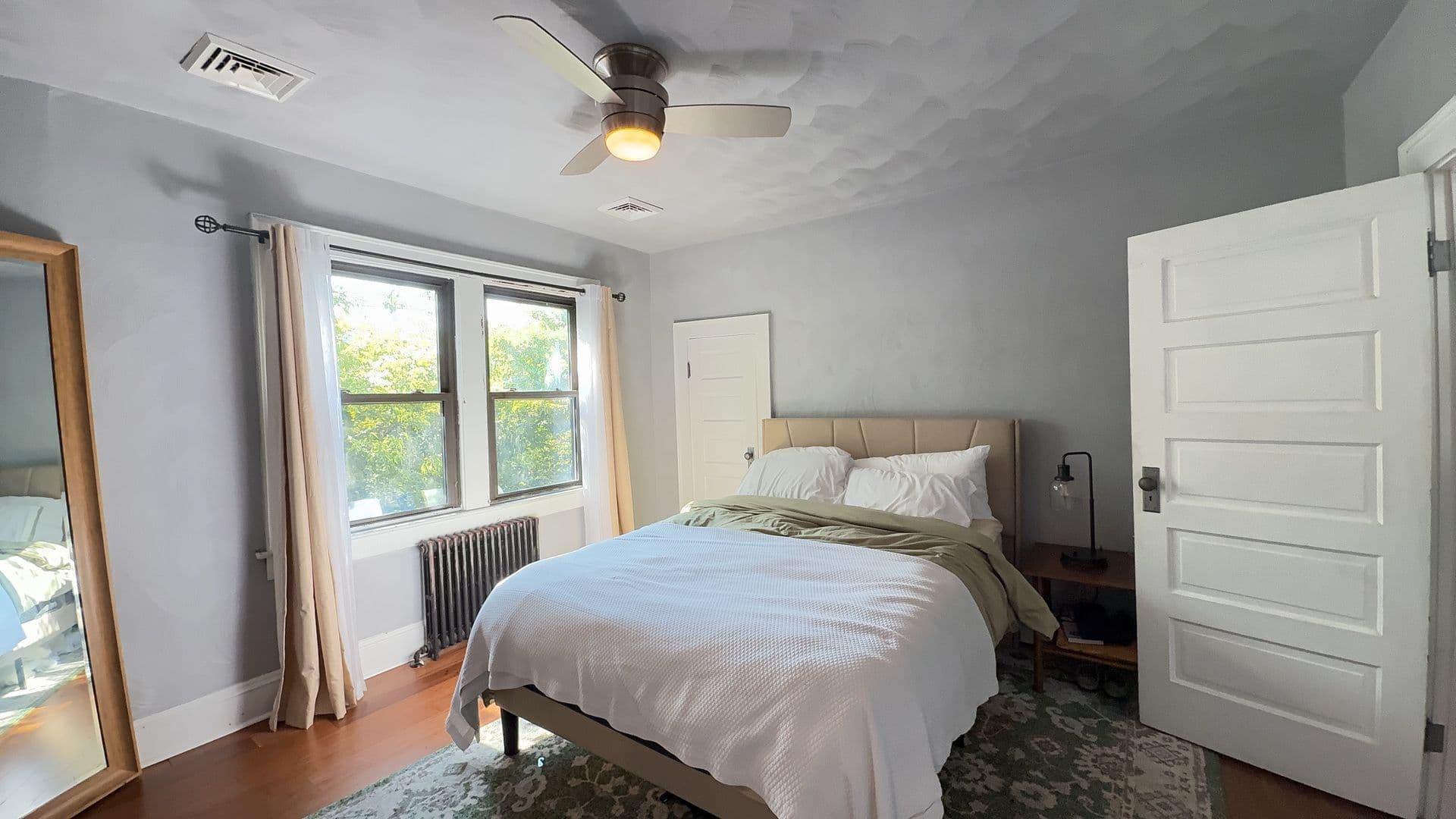 Norfolk House: 1711 Springfield Ave