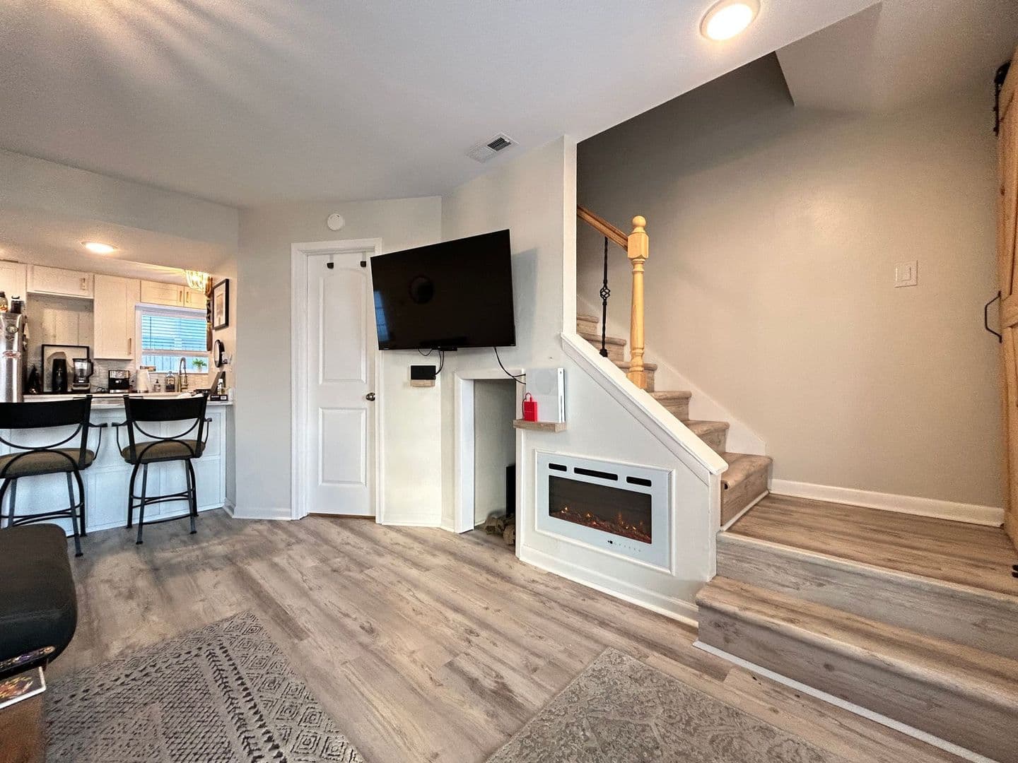 NORFOLK House: 3724 PRETTY LAKE AVE