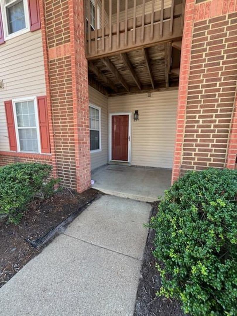 Virginia Beach Condo: 897 Gas Light Ln