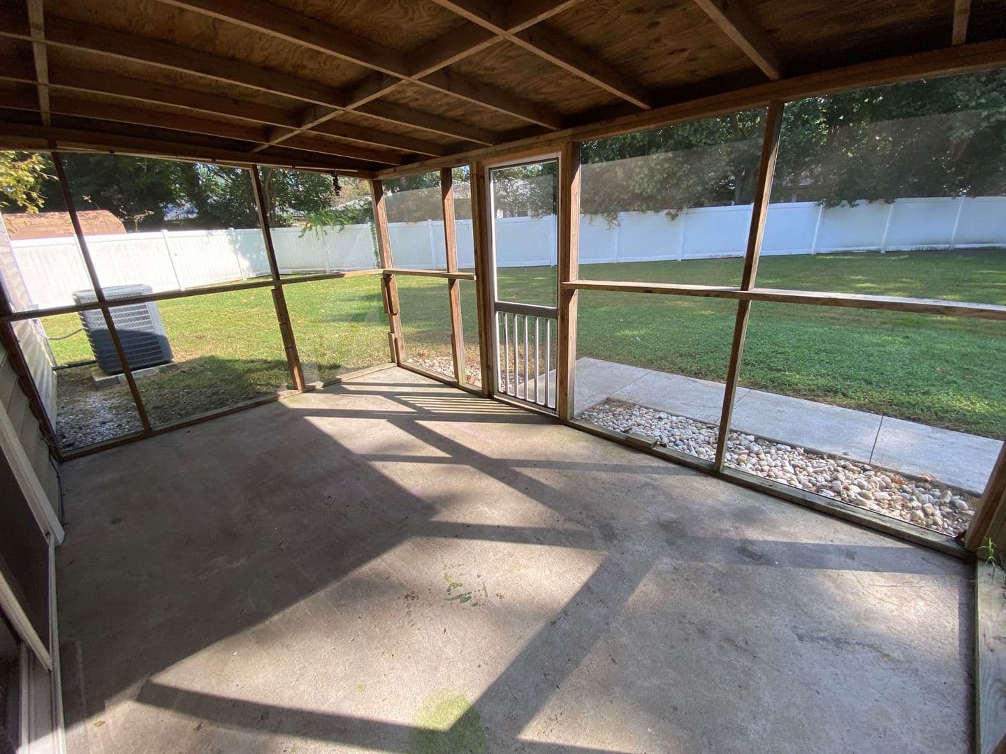 Virginia Beach House: 804 Romney Lane