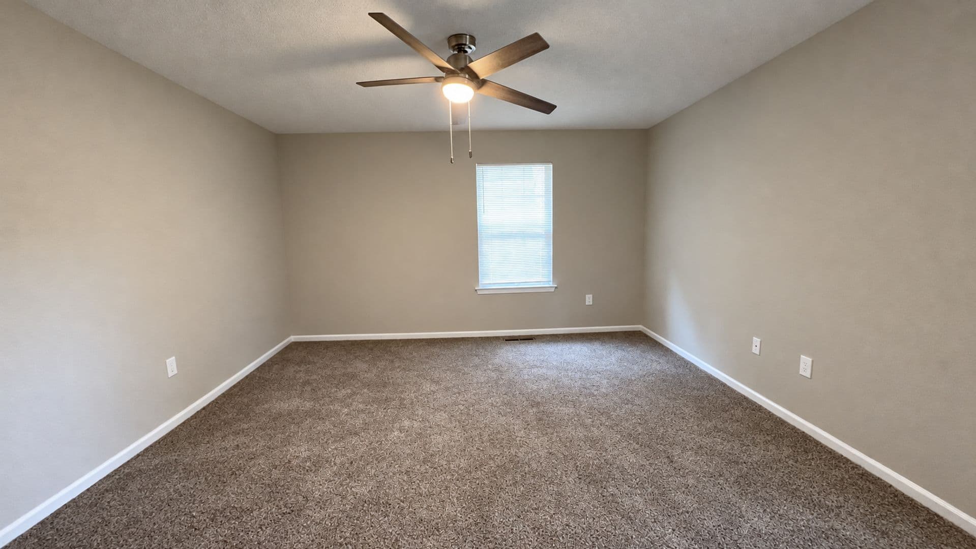 Virginia Beach Townhome: 5505 Fountain Ct