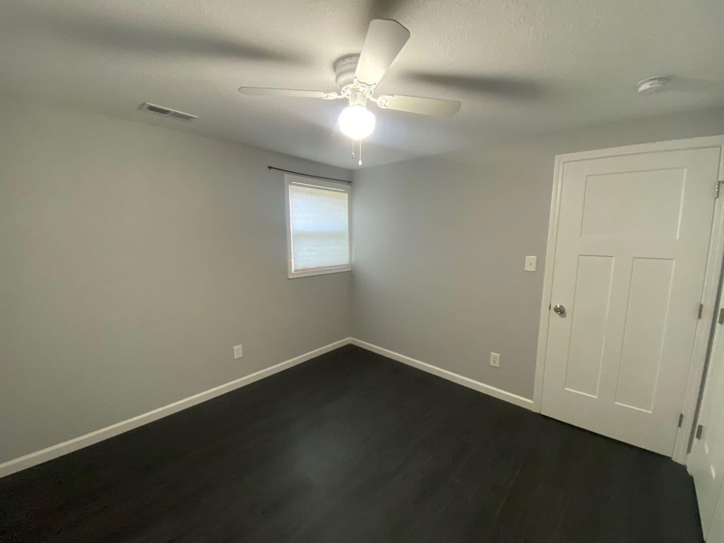 Virginia Beach House: 804 Romney Lane