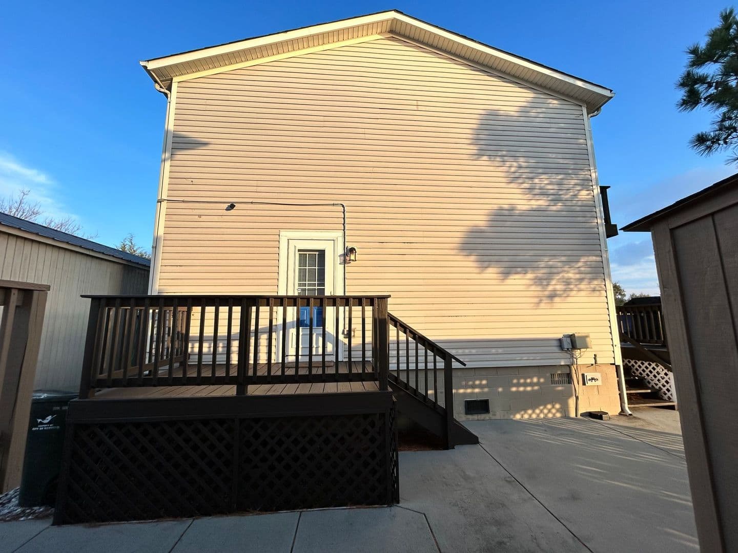 NORFOLK House: 3724 PRETTY LAKE AVE