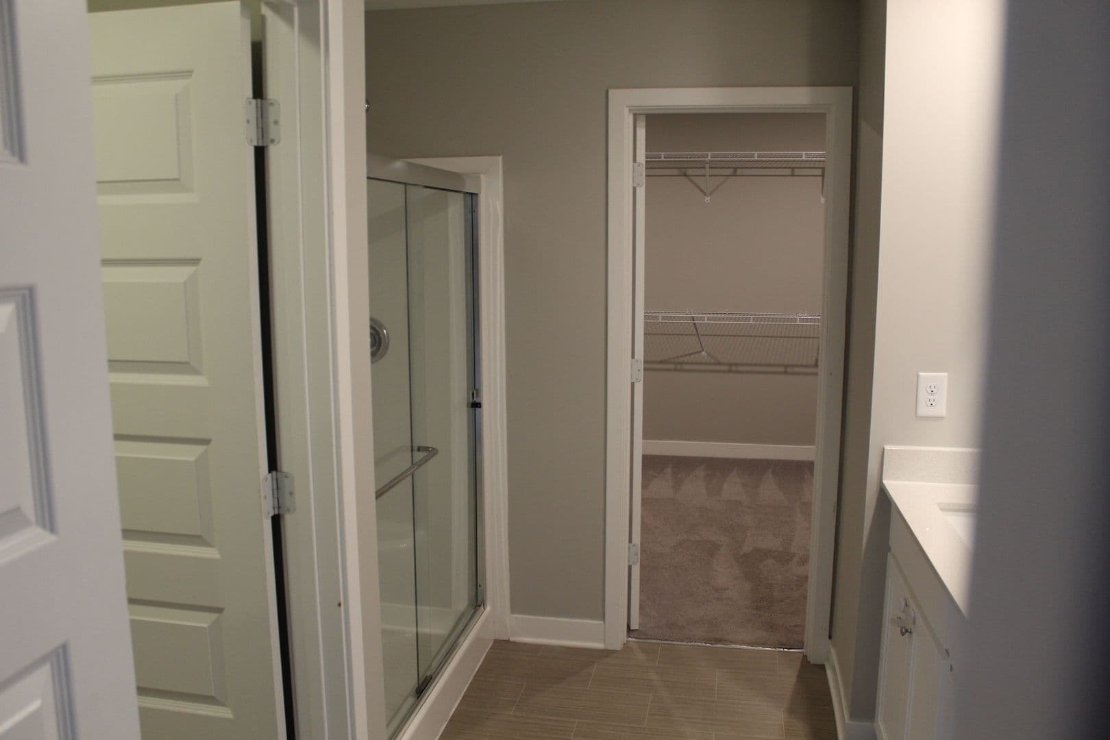 Avon House: 9555 Crossfield Road