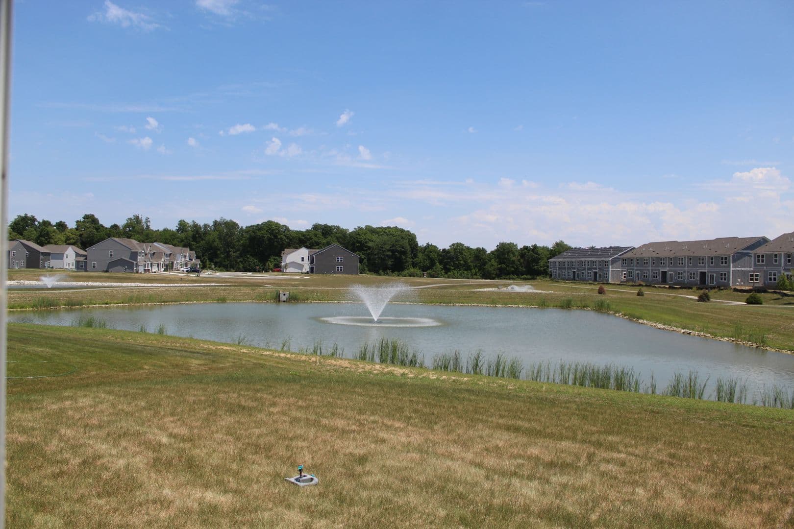 Avon House: 9555 Crossfield Road
