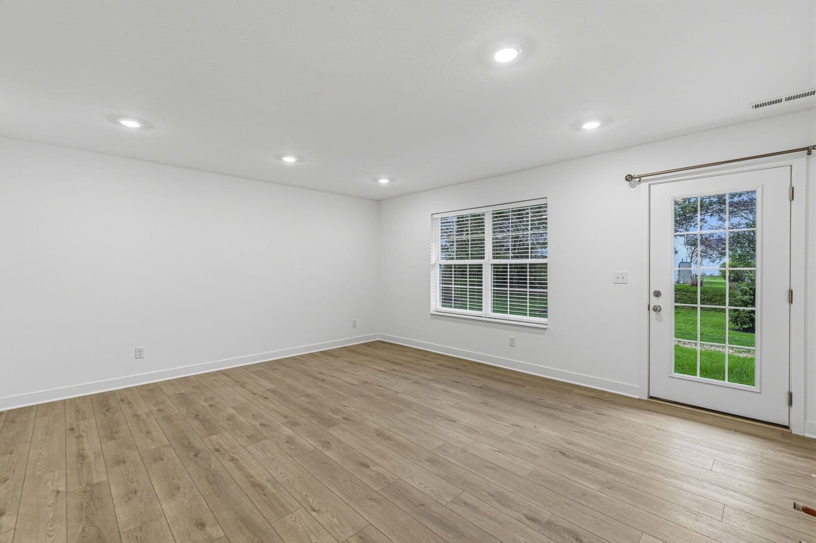 Plainfield House: 5922 Juna Avenue