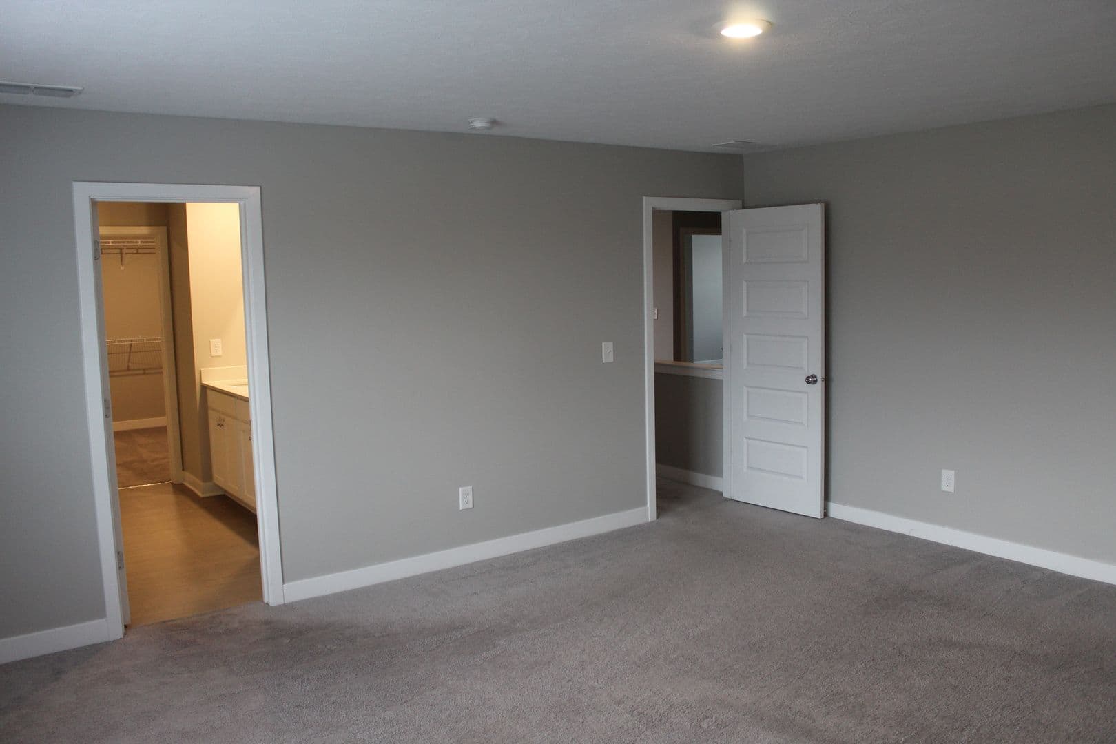 Avon House: 9555 Crossfield Road