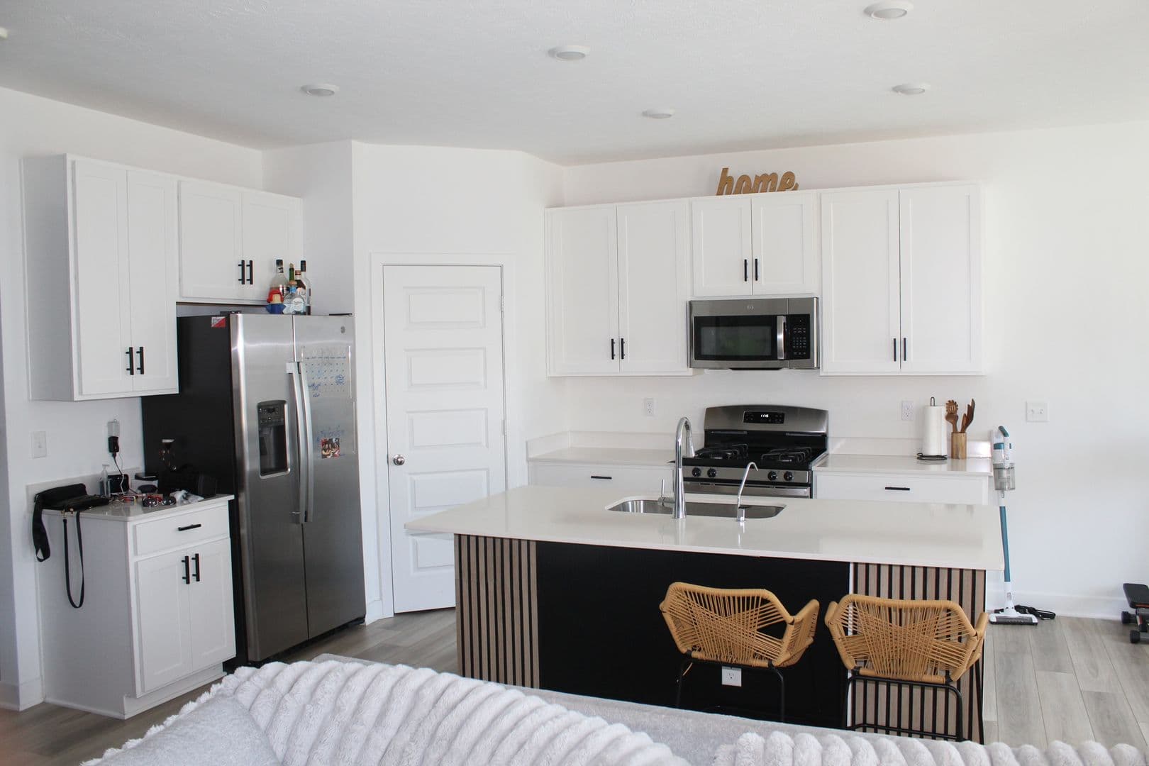 Avon House: 7218 Governors Row
