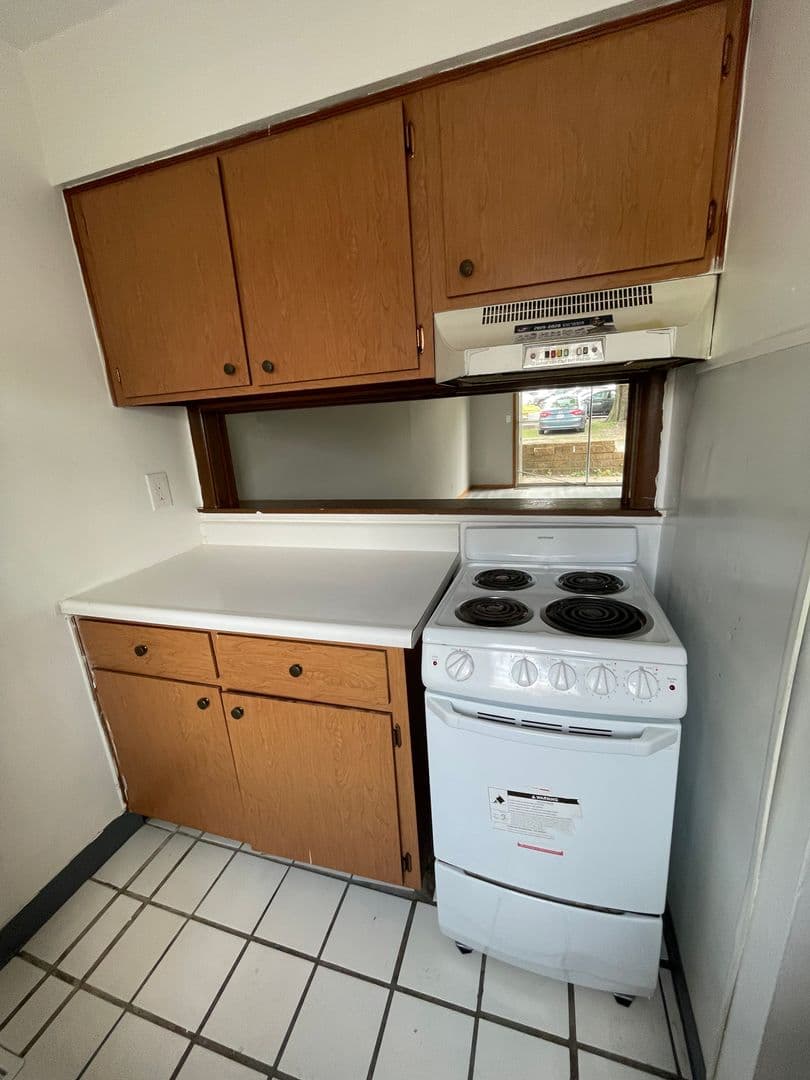 Columbus Apartment: 167 E. 14th Avenue