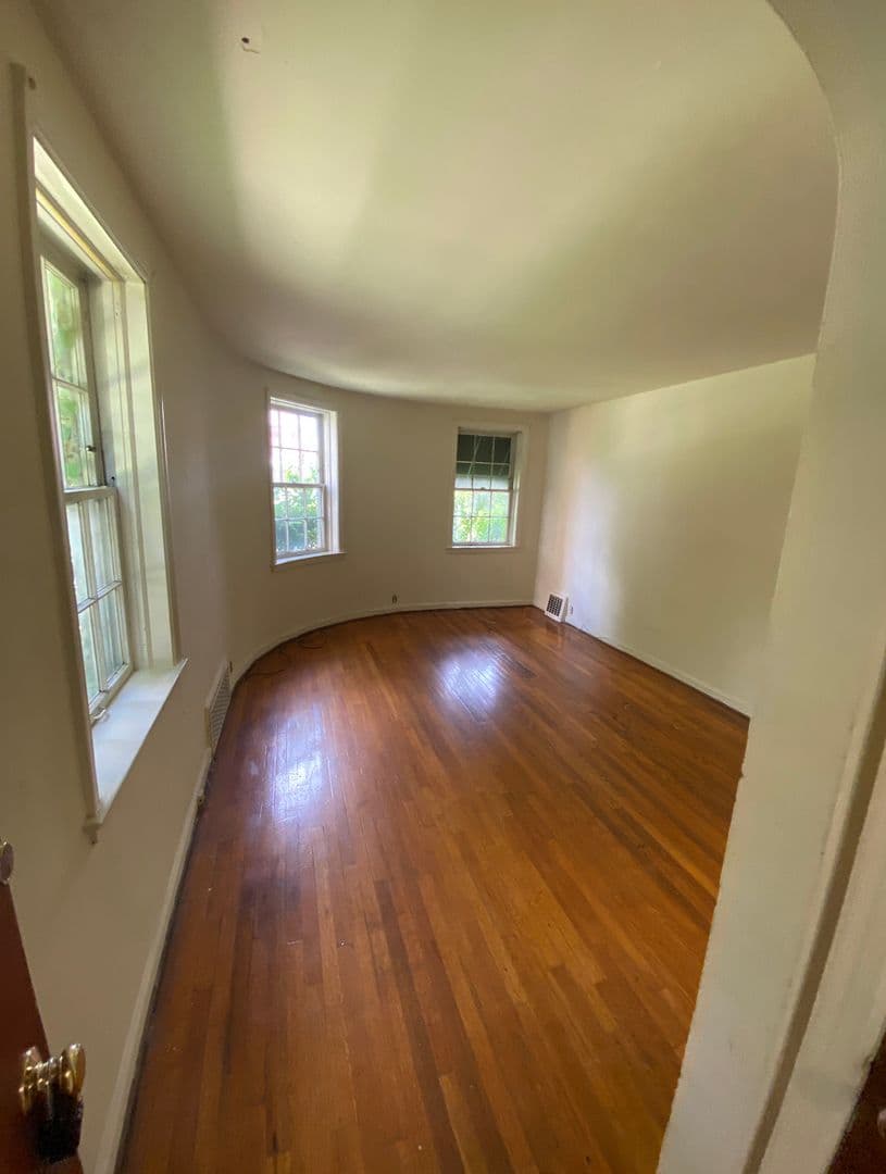 Columbus Apartment: 285 E 15th Avenue