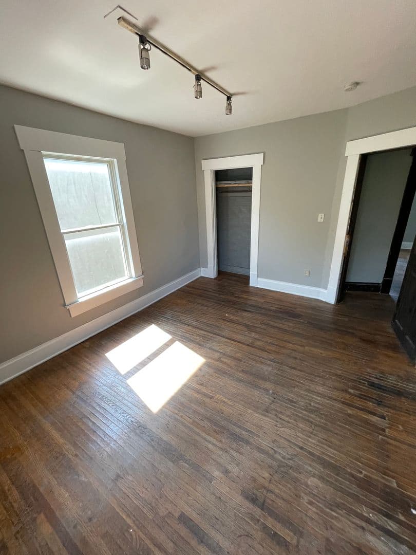 Columbus House: 136 E. Norwich