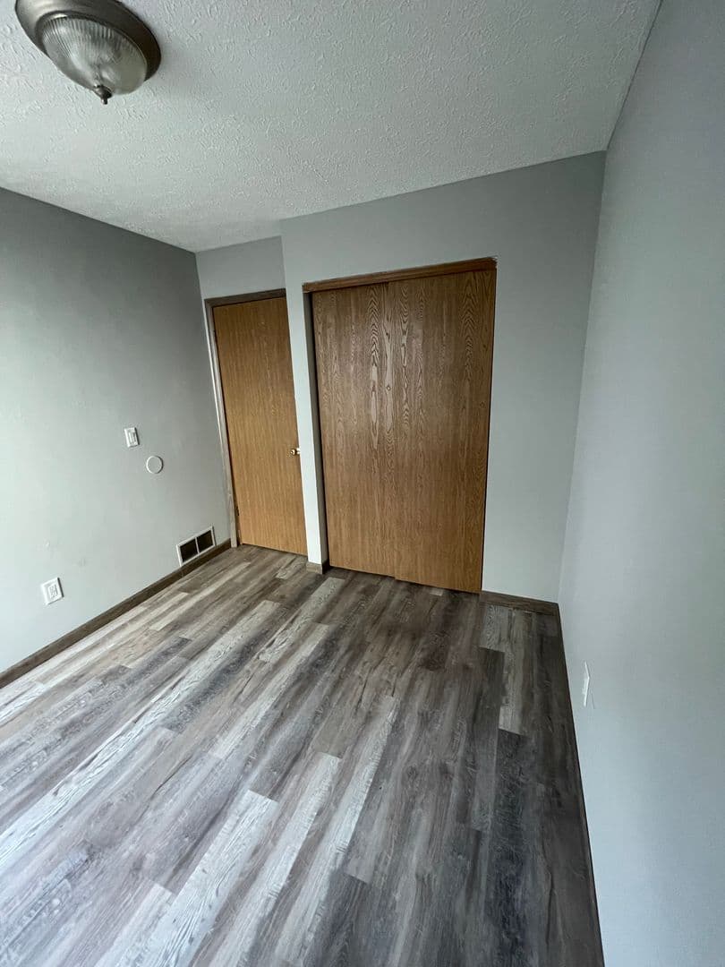 Columbus Apartment: 72 Chittenden Avenue