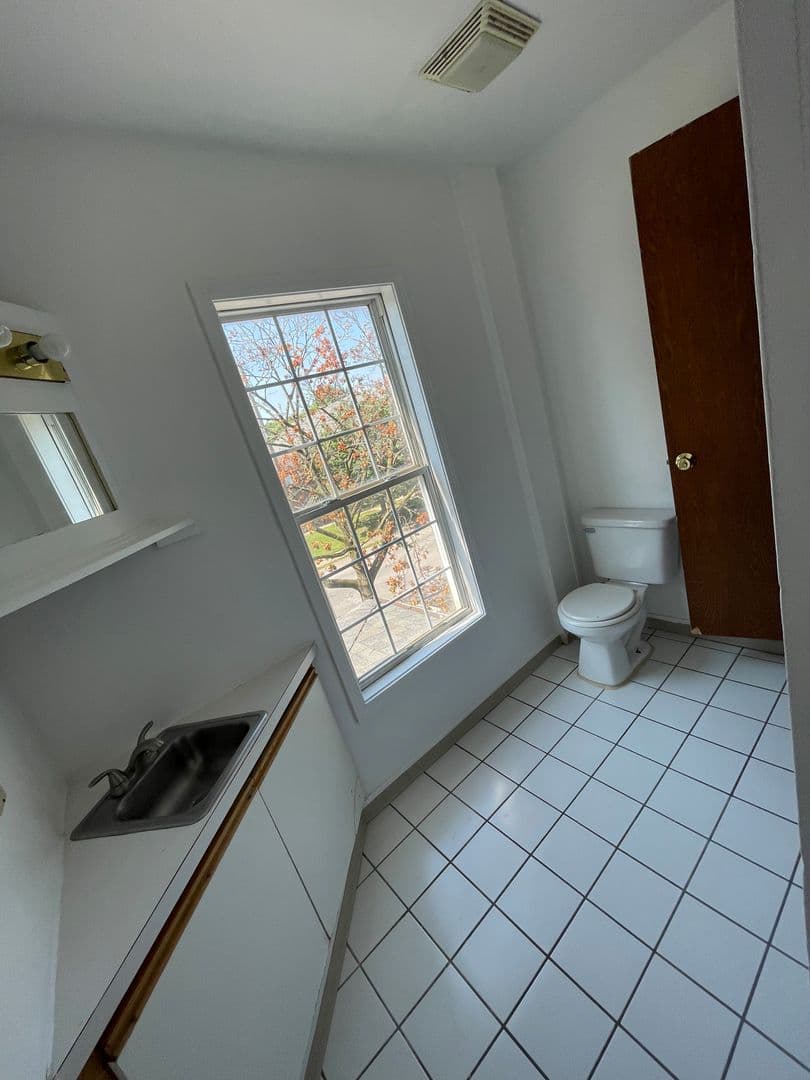 Columbus House: 136 E. Norwich