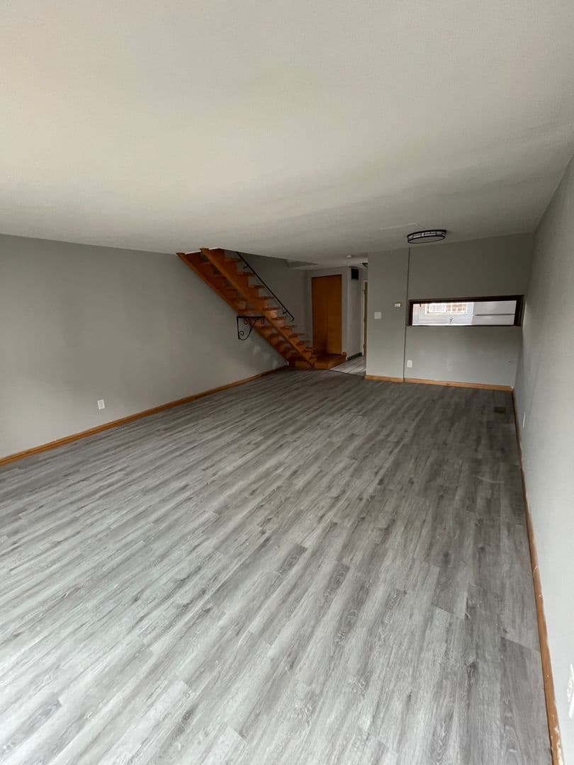 Columbus Apartment: 167 E. 14th Avenue