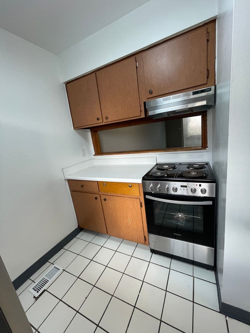 Columbus Apartment: 167 E. 14th Avenue