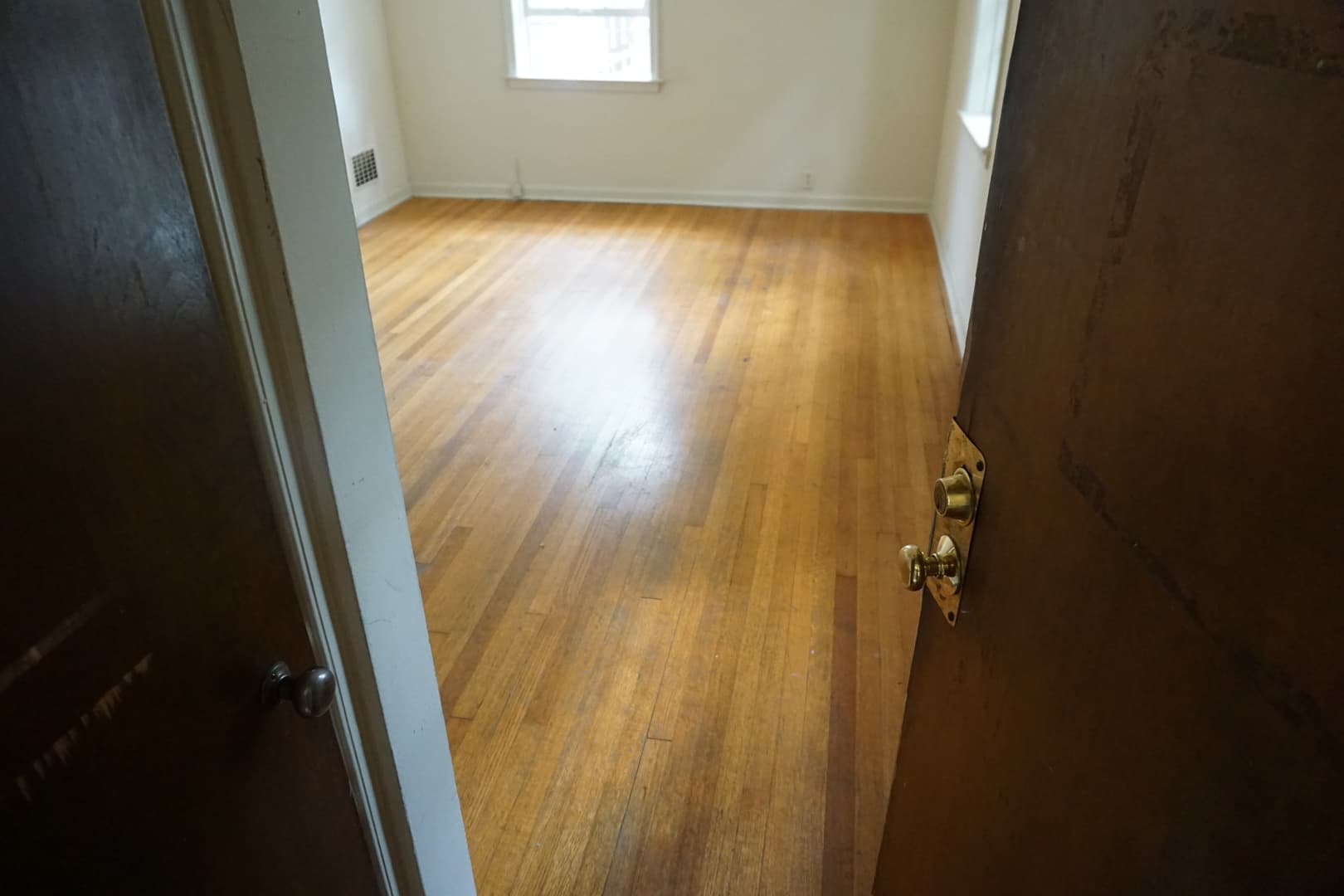 Columbus Apartment: 285 E 15th Avenue