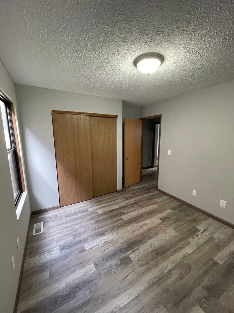 Columbus Apartment: 72 Chittenden Avenue