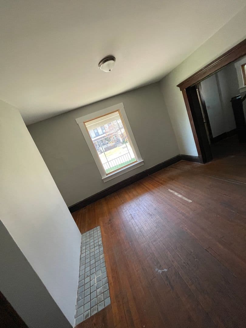 Columbus House: 136 E. Norwich