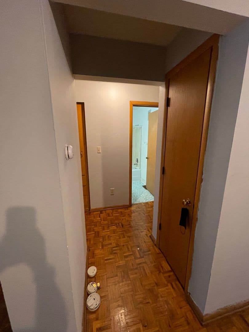 Columbus Apartment: 70 W. Northwood Avenue