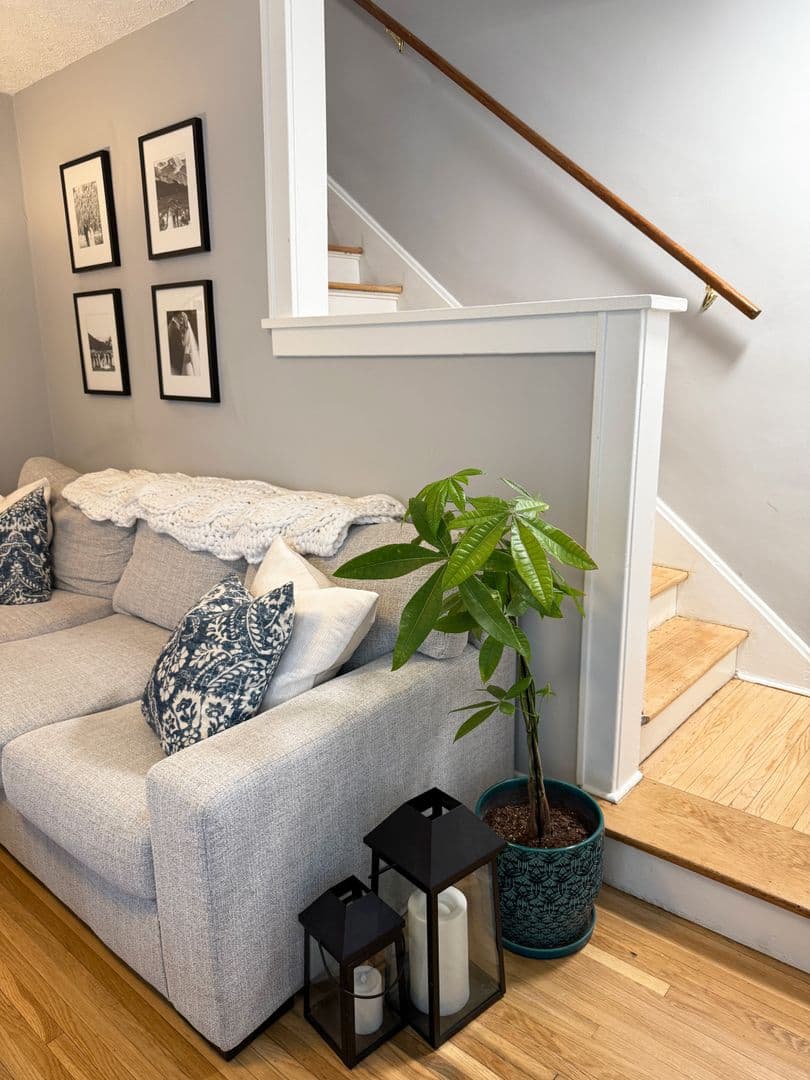 Columbus Apartment: 1349-1353 Hollywood Place