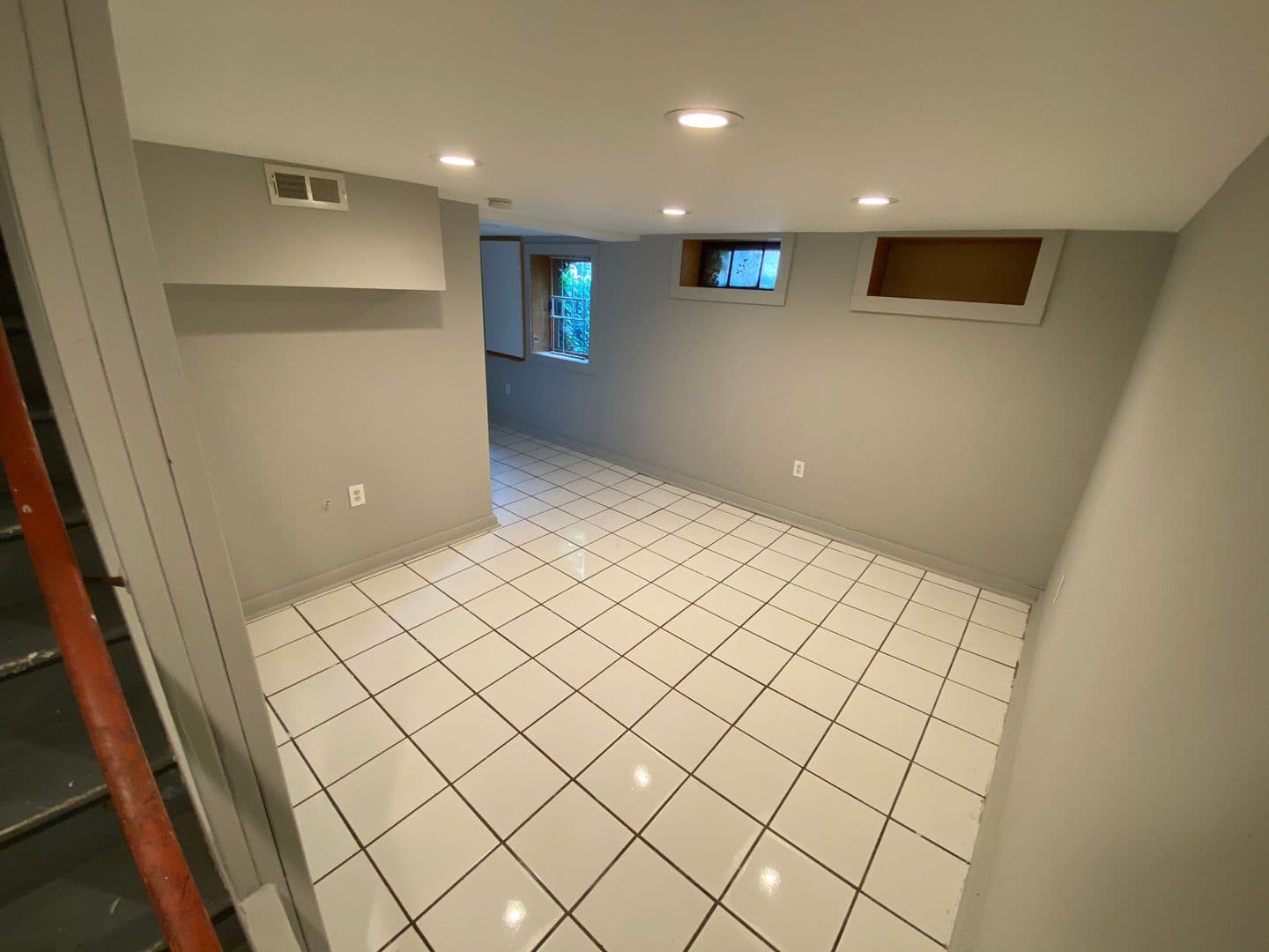 Columbus Apartment: 2549 Neil