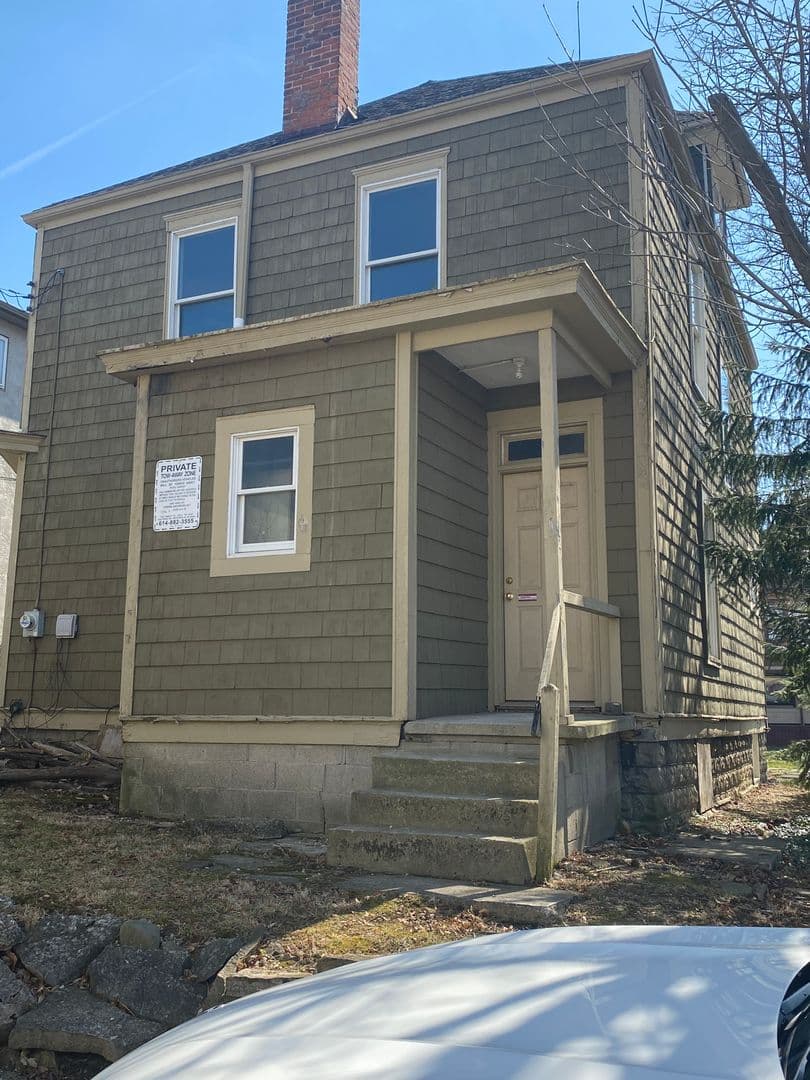 Columbus House: 136 E. Norwich