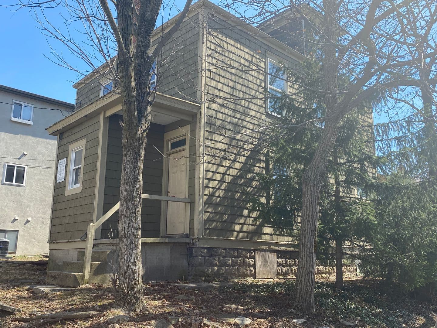 Columbus House: 136 E. Norwich