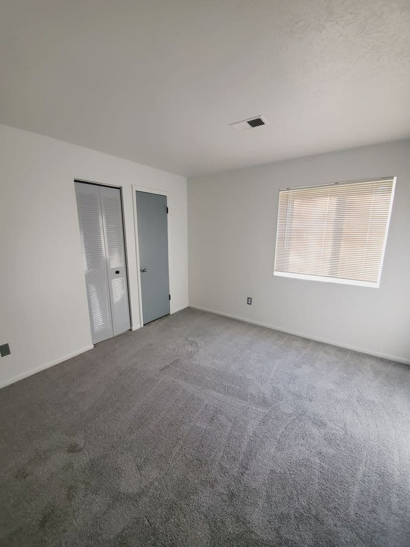 Muncie Apartment: 3601 N. Chadam Lane