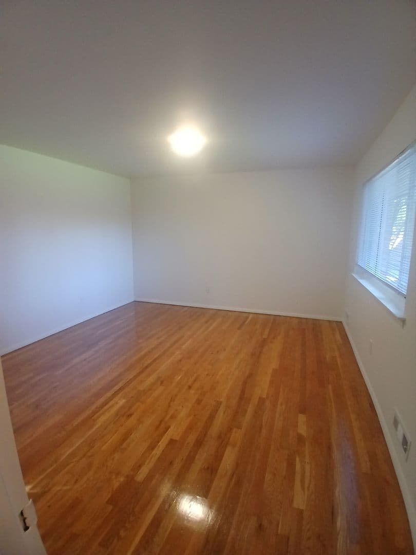 Bridgewater Apartment: 82-106 Finderne Avenue