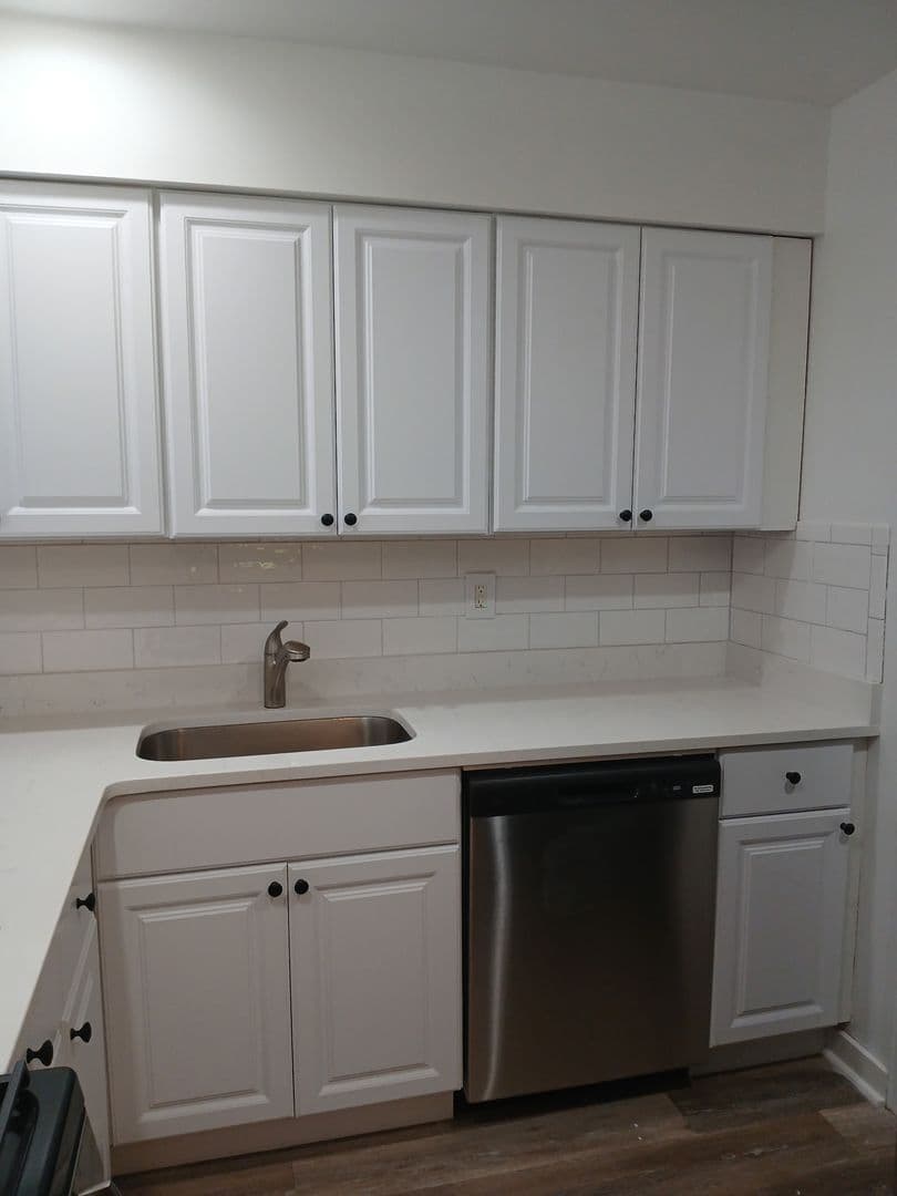 Bridgewater Apartment: 82-106 Finderne Avenue
