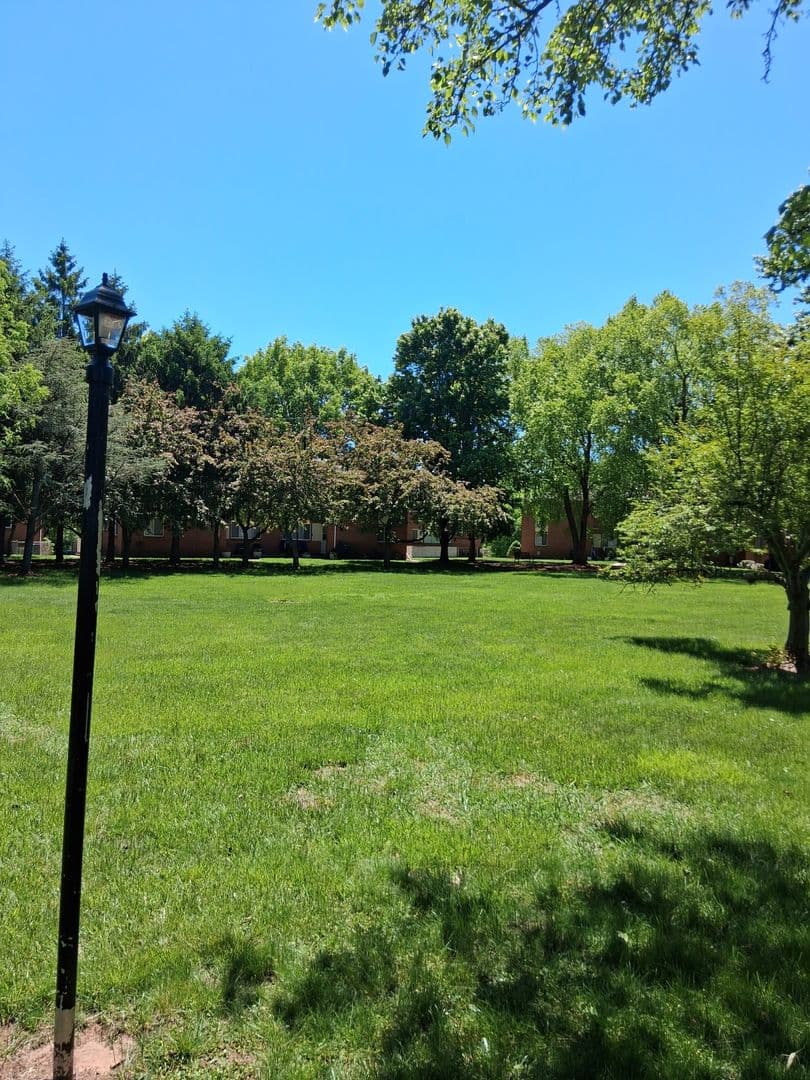 Bridgewater Apartment: 82-106 Finderne Avenue