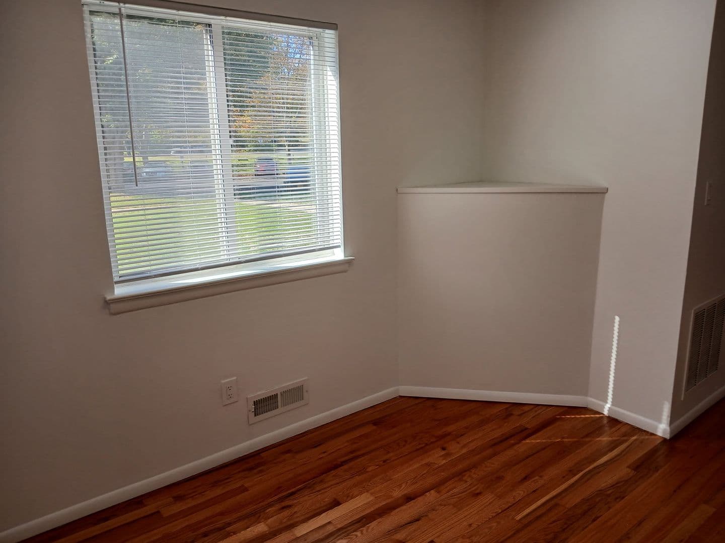 Bridgewater Apartment: 82-106 Finderne Avenue