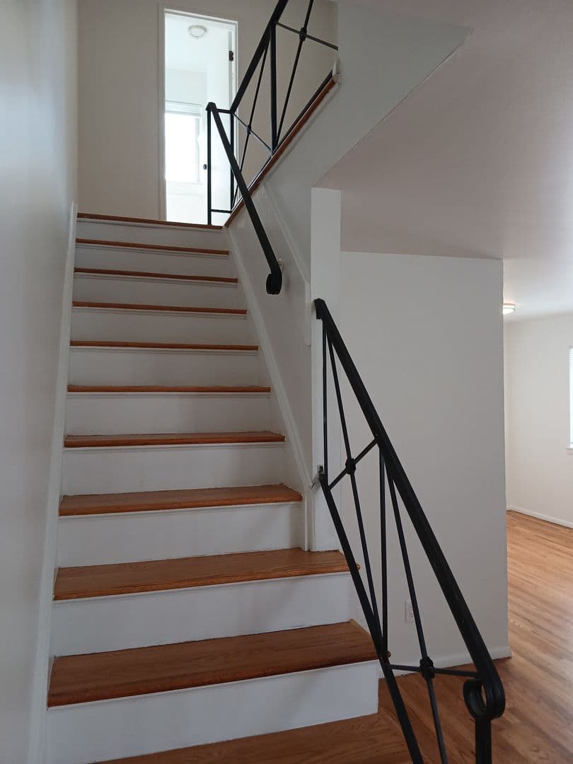 Bridgewater Apartment: 82-106 Finderne Avenue