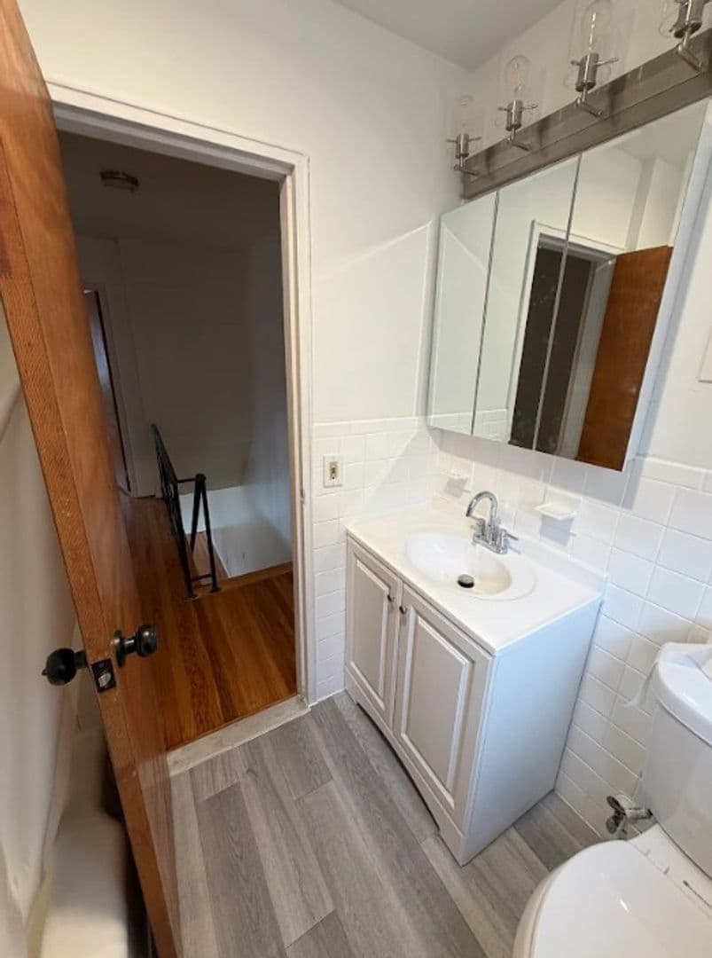 Bridgewater Apartment: 82-106 Finderne Avenue
