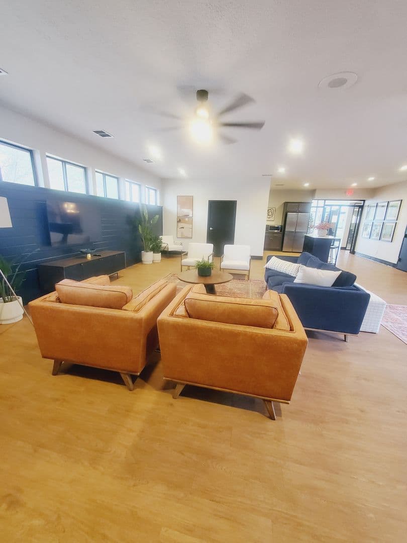 Muncie Apartment: 3601 N. Chadam Lane