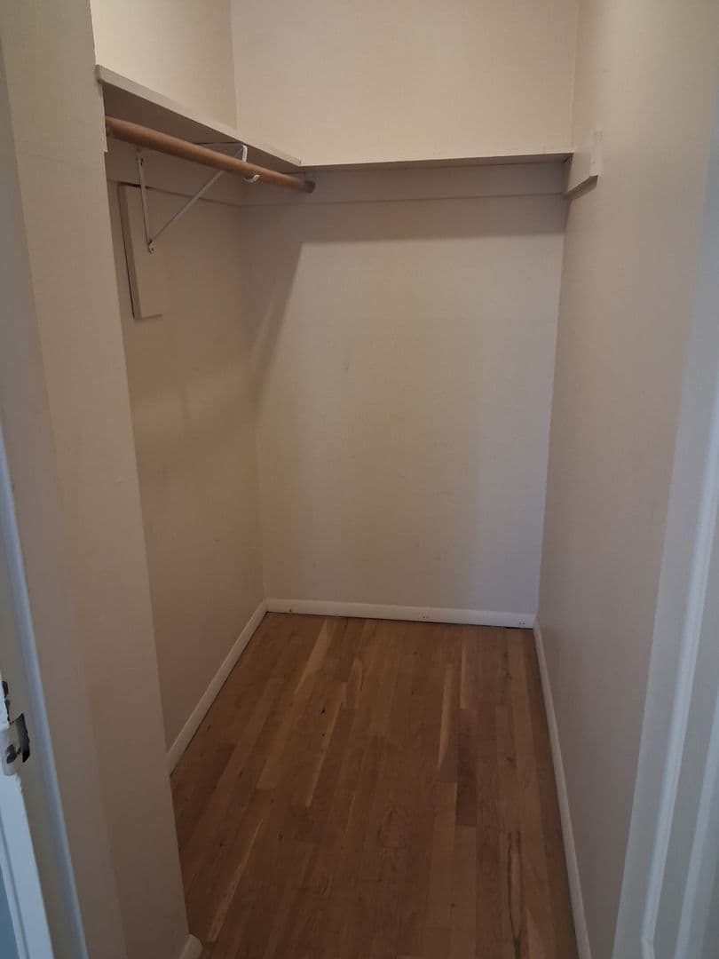 Bridgewater Apartment: 82-106 Finderne Avenue