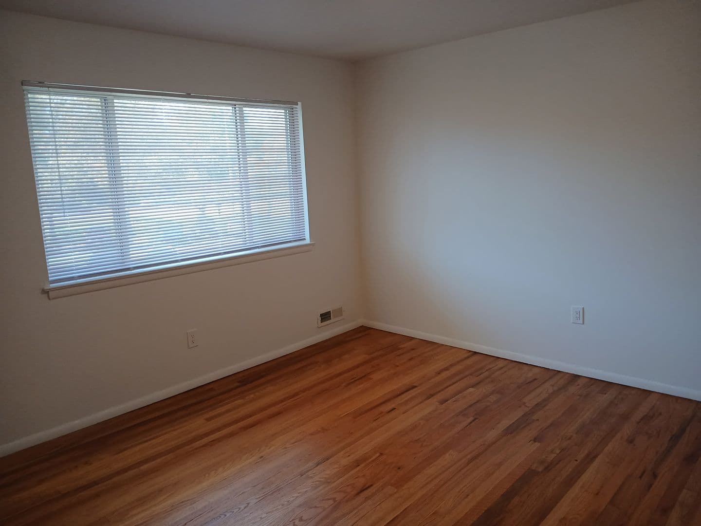 Bridgewater Apartment: 82-106 Finderne Avenue