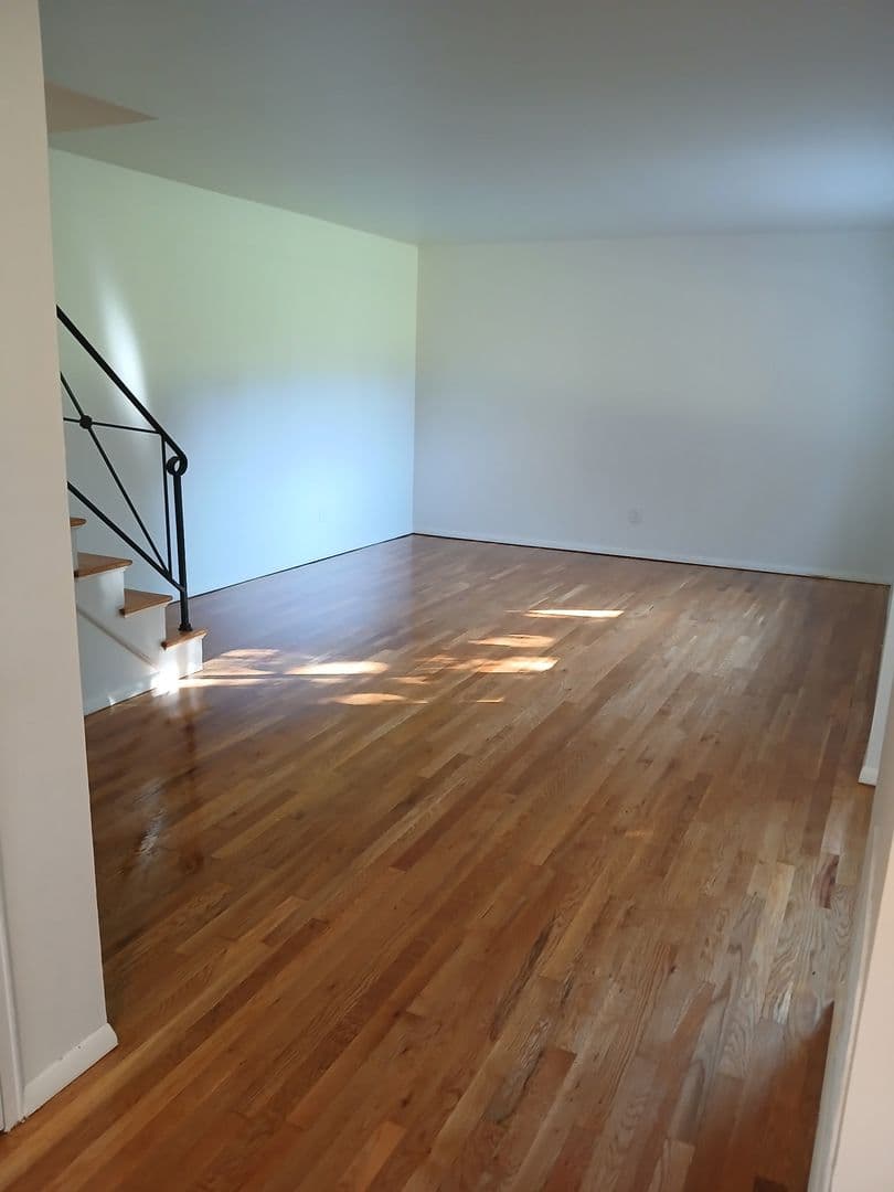 Bridgewater Apartment: 82-106 Finderne Avenue