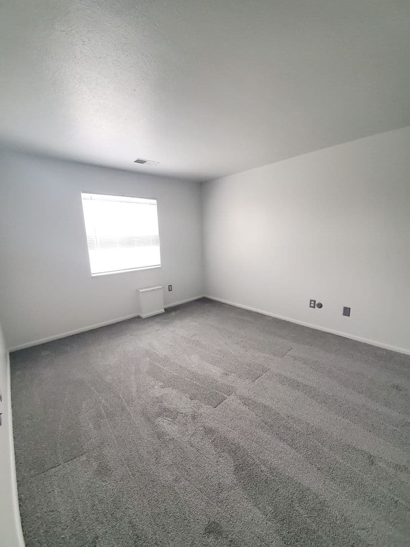 Muncie Apartment: 3601 N. Chadam Lane